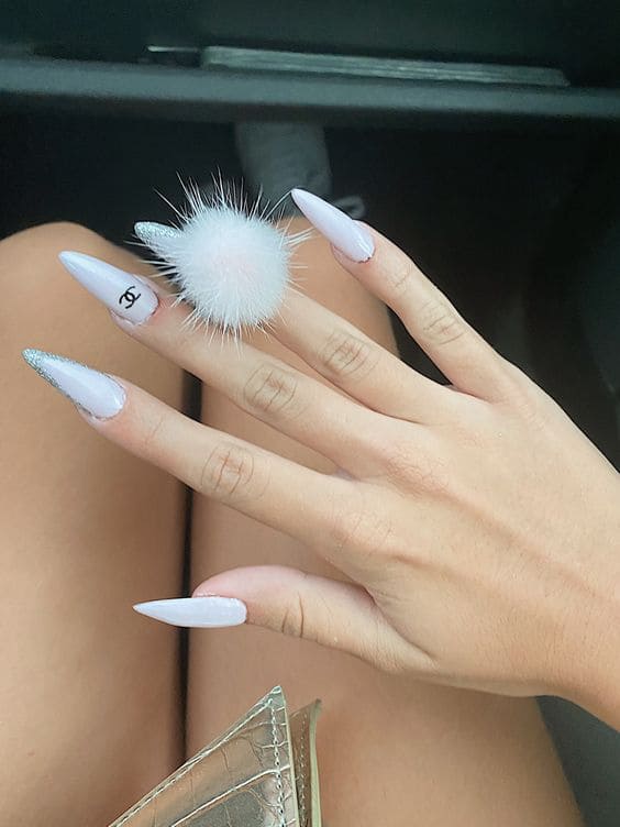 Pom Pom Nailsv