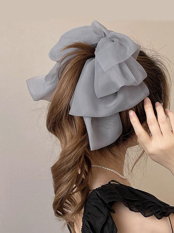 Ponytail with Big Bow Accessory