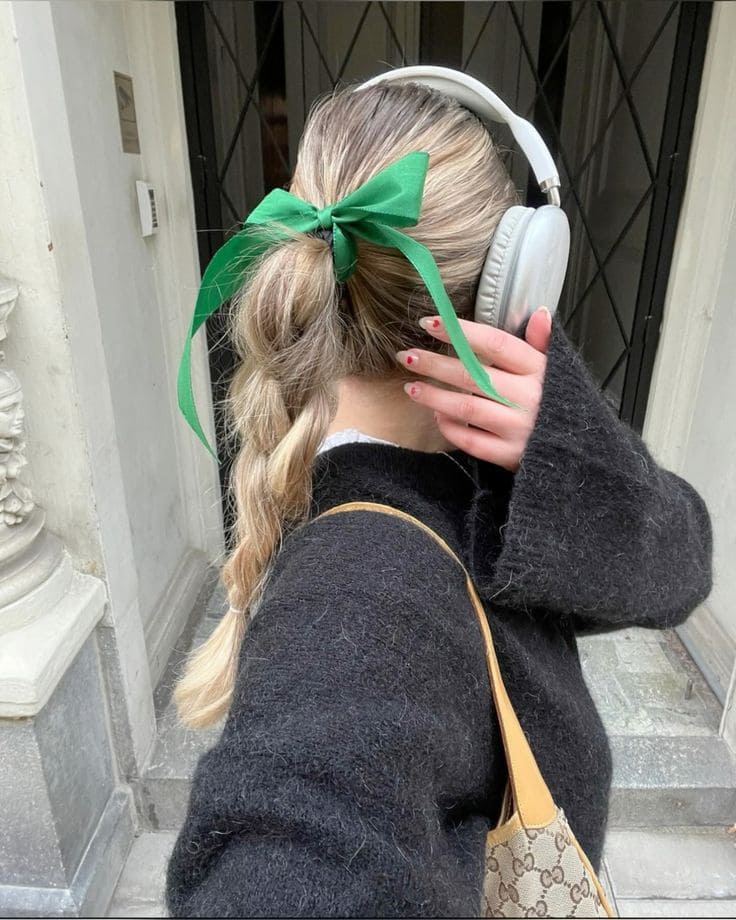 Ponytails With Cute Hair Tie