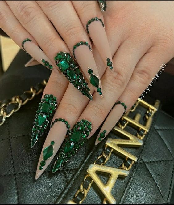 Royal Emerald Long Stiletto Nails4