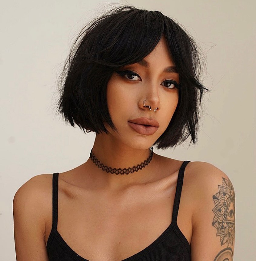 Shaggy Short Hairstyle With Curtain Bang