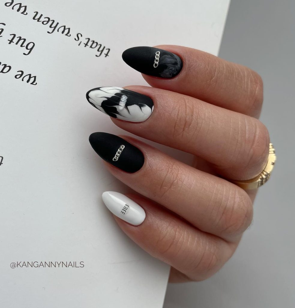  Short Black Almond Nails