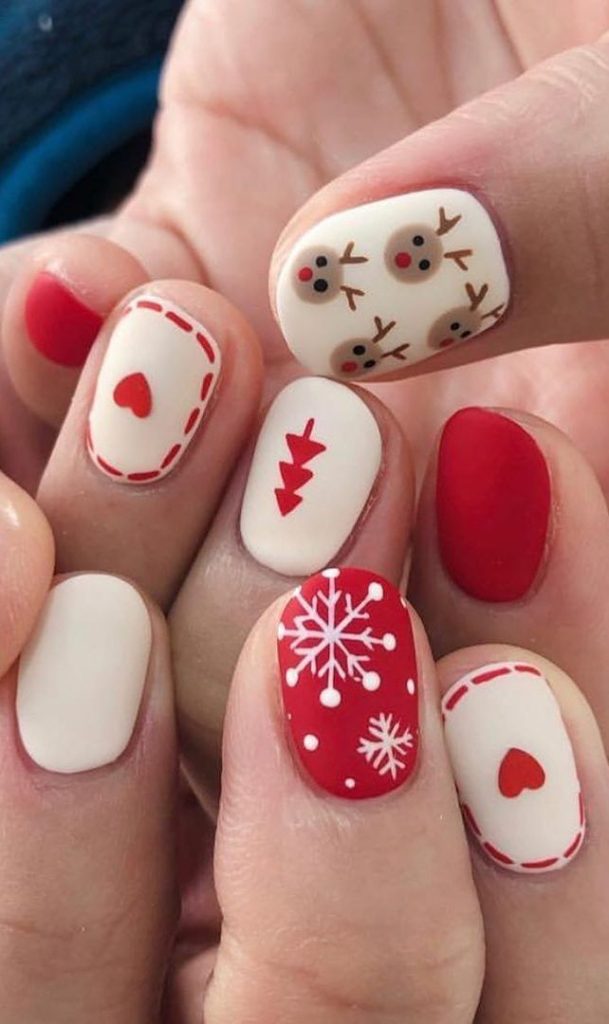Short Christmas Nail Art Designs