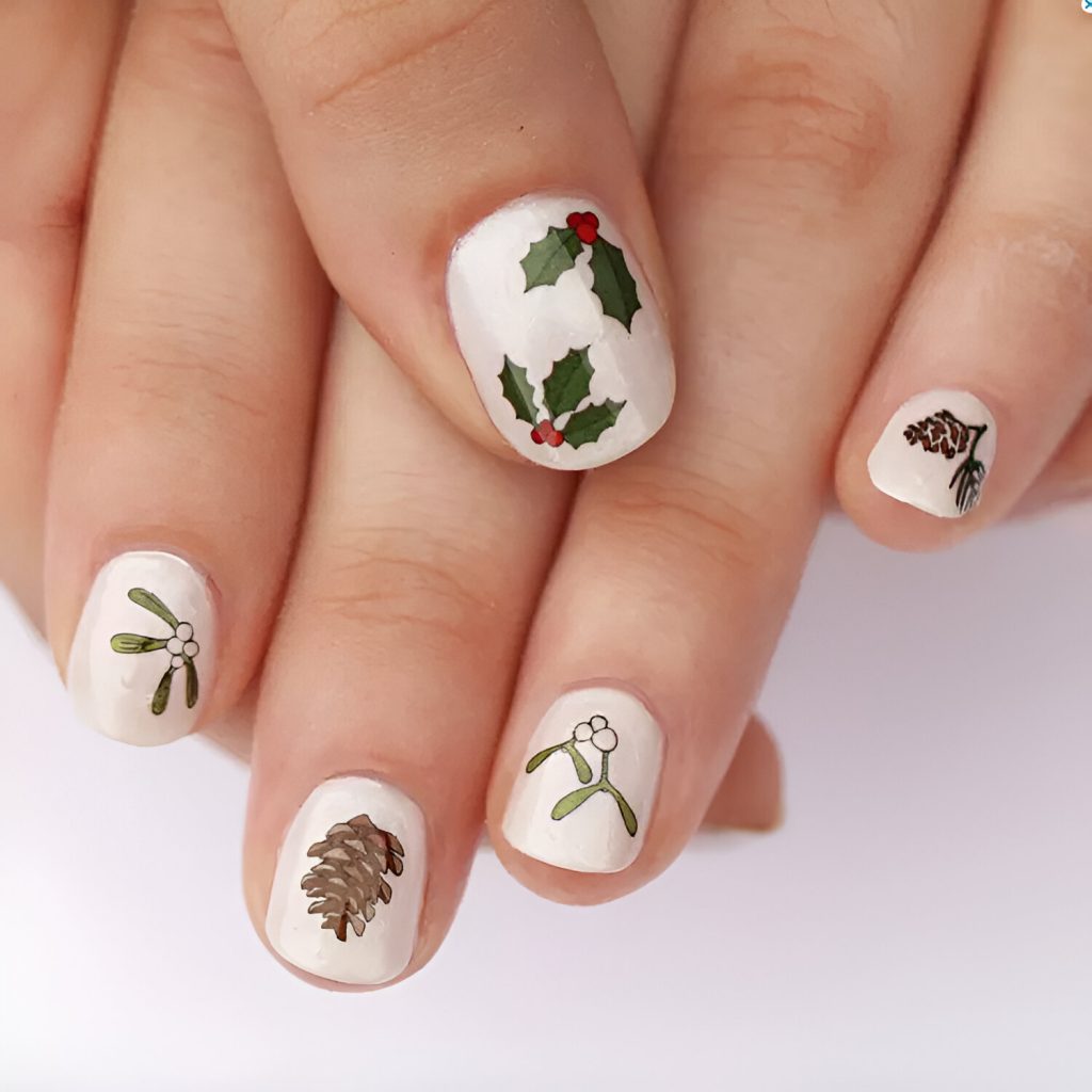 Short Christmas Nail Art Designs