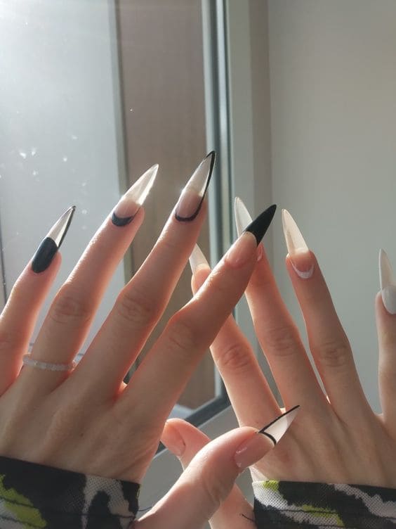 Simple Black and White Nail Art1