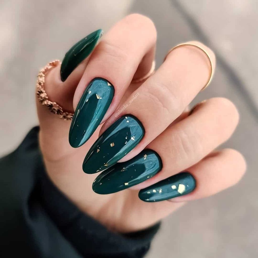  Simple Green And Gold Polka Dots