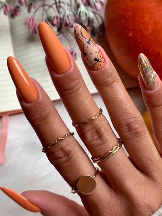 Simple Pumpkin Fall Manicure1
