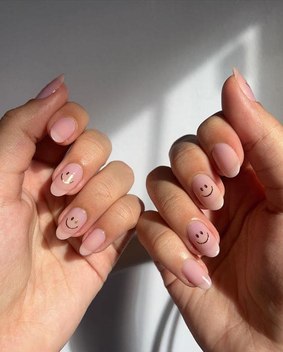 Smiley Face Nail Art