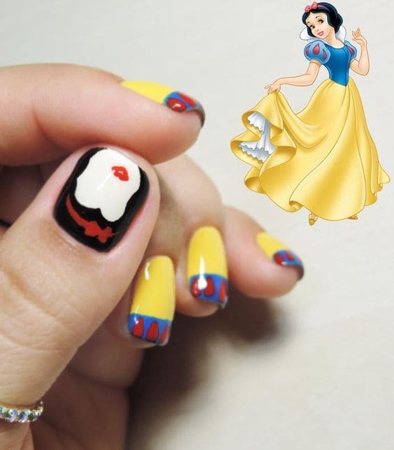Snow White Mani