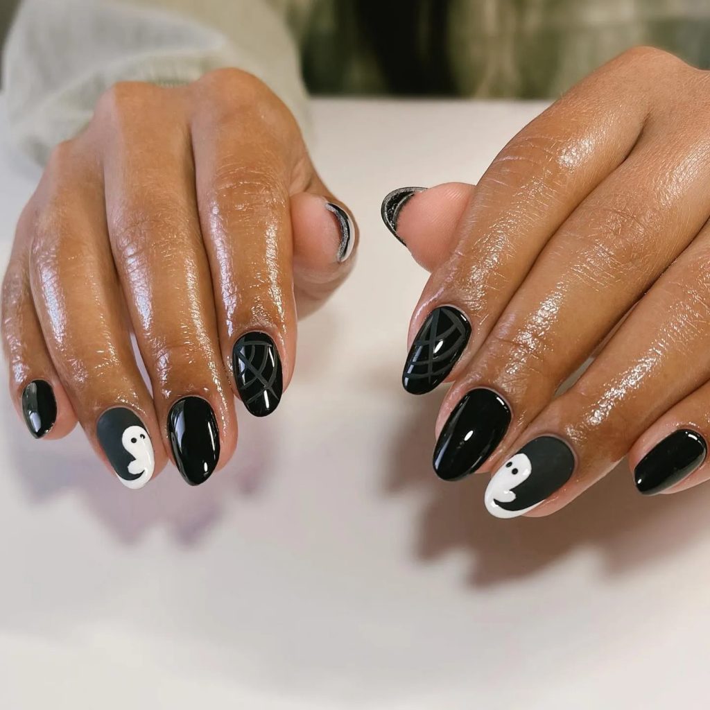 Spooky Short Black Nails
