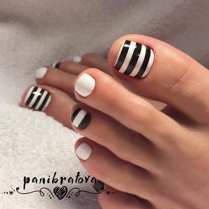 Stripy Toe Nail Art