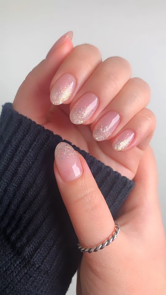 Subtle Ombre Glitter Nail Designs