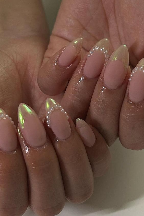 Subtle Pearl Manicure