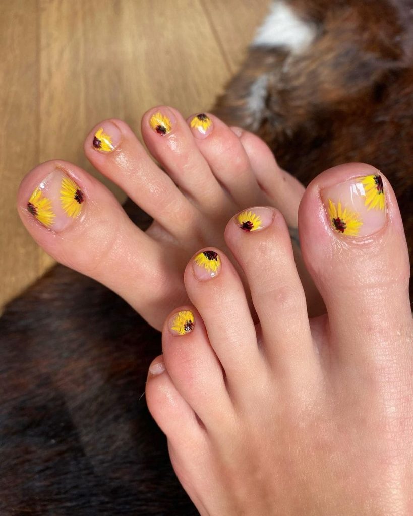 Sunflower Nails