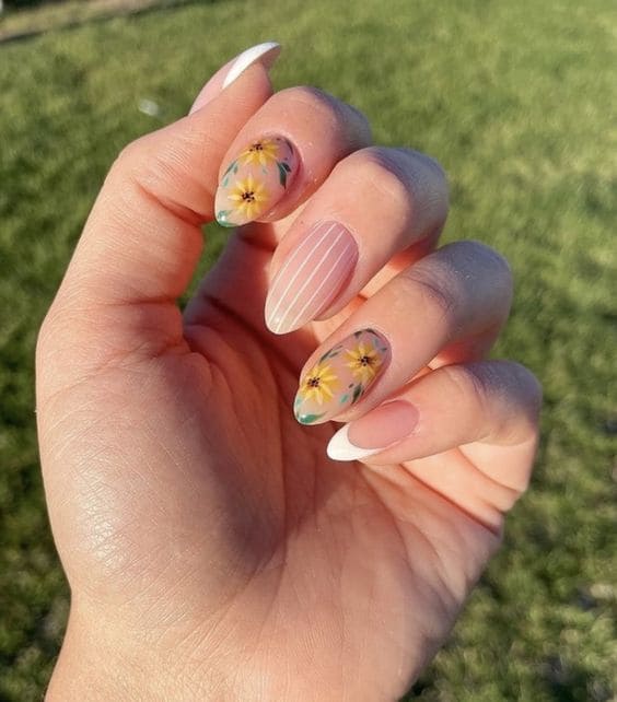 Sunflower Summer Gel Nail Ideas