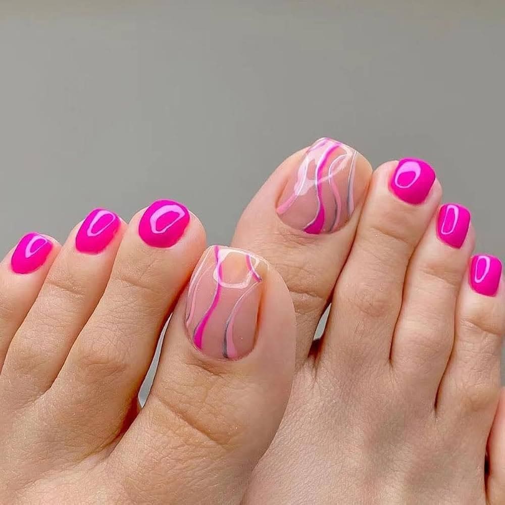 Swirls on Toe Nails