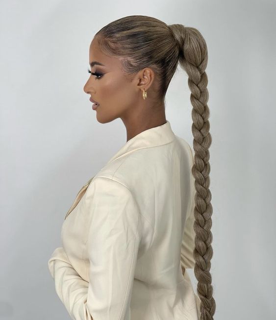  Tail Up