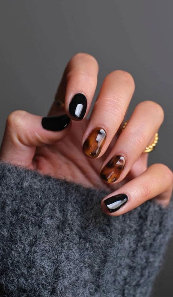 Tortoiseshell Manicure