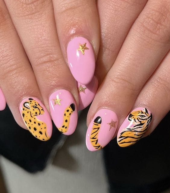 Trendy Animal Print Manicure