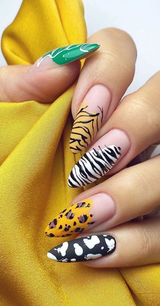 Trendy Animal Print Manicure