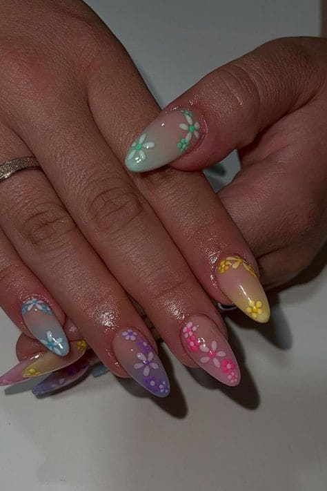 Unique Flower Manicure
