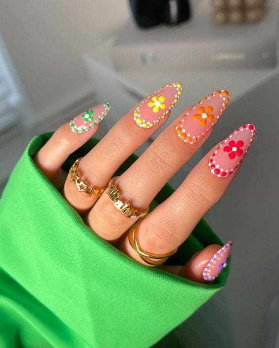 Unique Flower Manicure