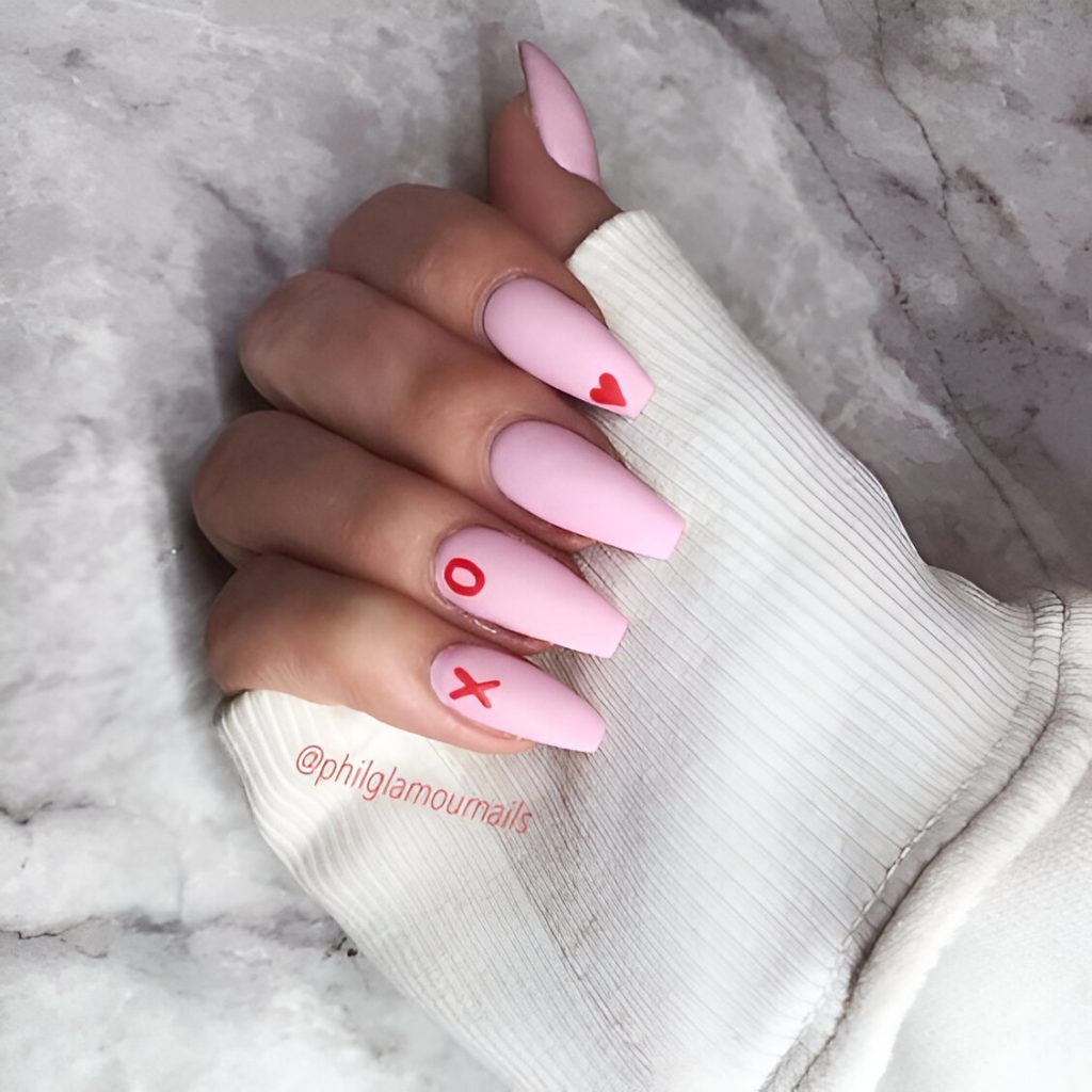 Valentine's Day Manicures With Hearts