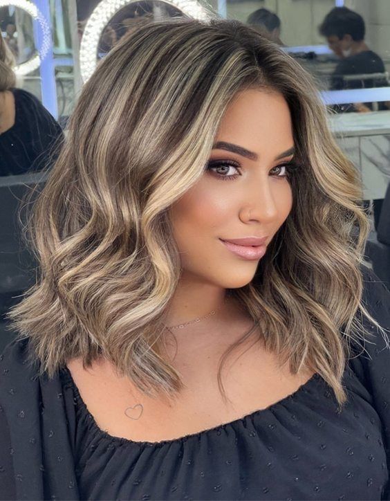 Wavy Honey Balayage Short Hair