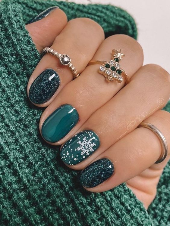 Xmas Nails For Decemberv