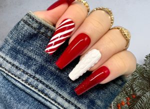 Gorgeous Red Christmas Nails To Make You Shine This Season